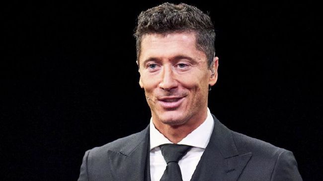 尤文正考虑与鲁加尼续约至2026年在达尼洛受伤后，鲁加尼利用最近几个月的时间证明了自己，他为球队做出了贡献，并证明了自己的价值，尤文图斯也正在考虑与他续约至2026年。
